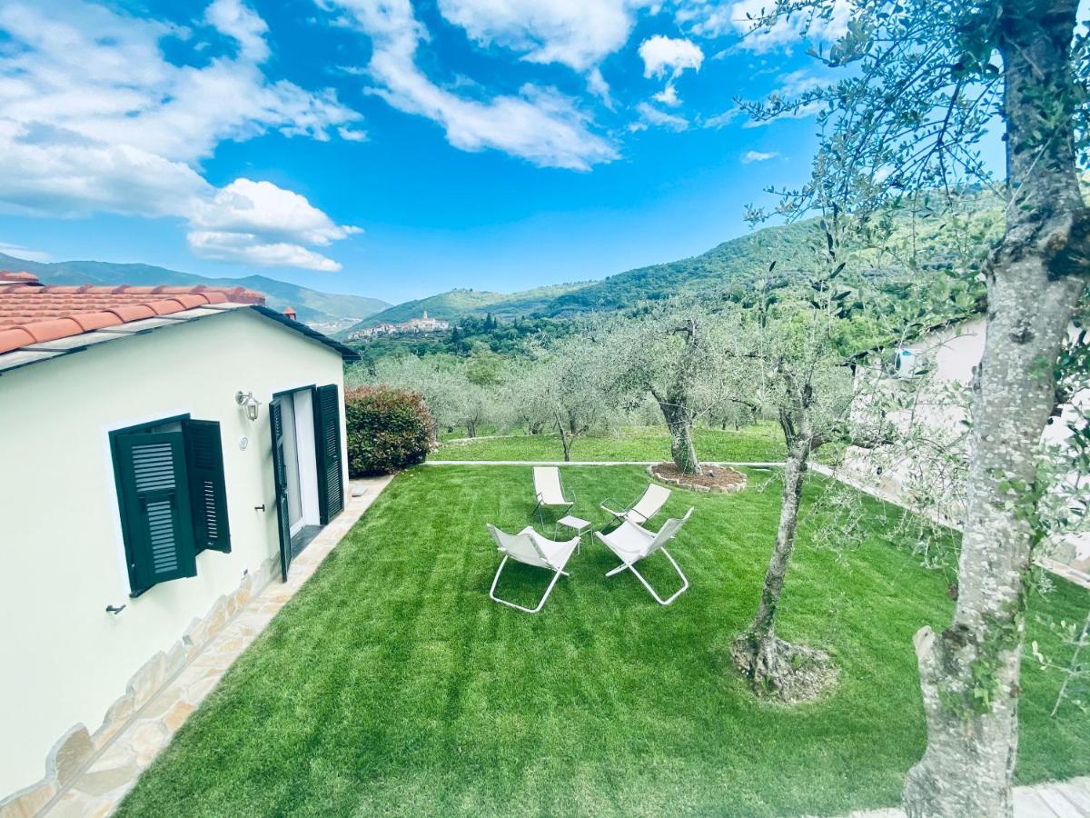 Casa Vacanze Gli Ulivi Borgomaro Exteriör bild