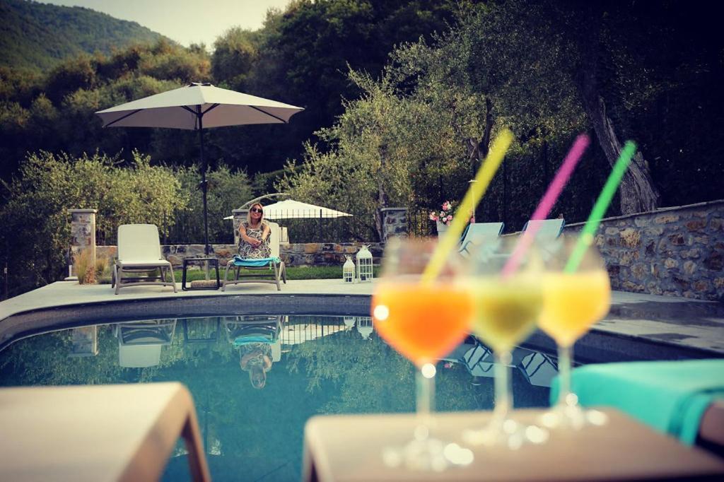 Casa Vacanze Gli Ulivi Borgomaro Exteriör bild