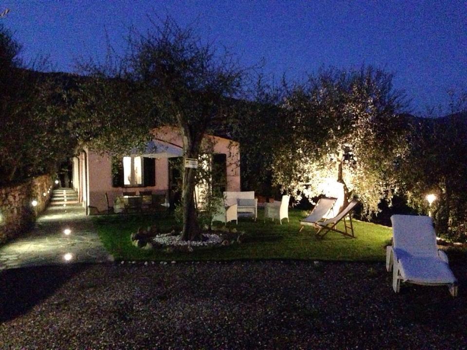 Casa Vacanze Gli Ulivi Borgomaro Rum bild