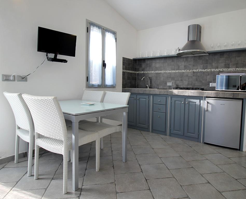 Casa Vacanze Gli Ulivi Borgomaro Exteriör bild